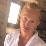 Larissa Levina-Schmidt - @larissalevinaschmidt - Instagram