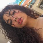 Larissa Lewis - @larissalewis20 - Instagram