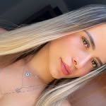 Larissa Mares - @larimaress - Instagram