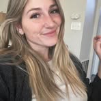 Larissa Mark - Facebook