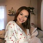 Larissa Maxwell - Facebook