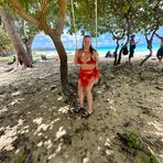 Larissa Raymond - Facebook