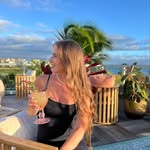 Larissa Ruiz - @_larissaruiz - Instagram
