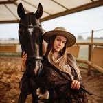 Lari Wolf. - @larissawolf_scouter - Instagram