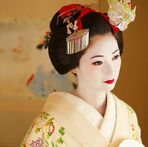 Larisa Wong - Facebook