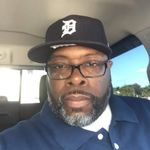 @laron.wells.7 - Instagram