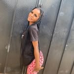 @larr.ydannis - Instagram