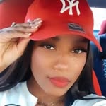@larr_ydell - Instagram