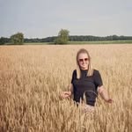Larissa Dirksmeyer - @larrydirksmeyer - Instagram