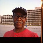 Larry R Hinton - @momobadass9 - Instagram