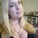 Jeanne Larry - @jeanne.larry.5030 - Instagram