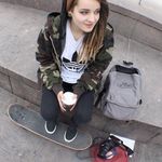 Larissa - @larry.karry - Instagram