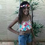 Lavínia Larry - @lavinia_larry - Instagram