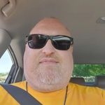 Larry Robert - @larry008630 - Instagram