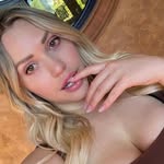 @larr_yshine - Instagram