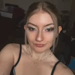 Lauren Camp - @larrystrangehead - Instagram