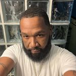 Larry Toney - @saxetoney - Instagram