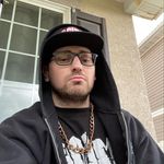 Larry Velez - @larrysloan09 - Instagram
