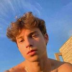 @wight.larry - Instagram