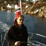 Lars Knudsen - @seratav - Instagram