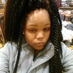 LaShawn Freeman - @brown.kisses.55 - Instagram