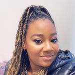 Lashawn Holmes - @ms._la_bee - Instagram