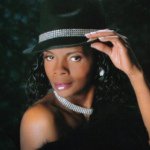 Lashawn Ross - @hennissi - Instagram