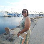 Chelsea LaShea Smith - @ezbreezibeauty - Instagram