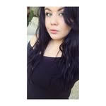 Laura Abbas - @laura.abbas.71 - Instagram