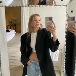 Laura A. van Acker - @lauraavanacker - Instagram