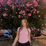 Laura Adamik - @aa.l.a.u.r.a - Instagram