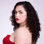 Laura Aherne - @lauraahernemusic - Instagram