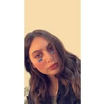 @lauralyounes_ - @lauraaly77 - Instagram