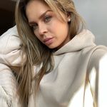@laura_badecka - Instagram