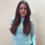 Laura Bader - @laura.bader.7393 - Instagram