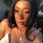 Laura Jean Baptiste - @launailsmakeup__ - Instagram