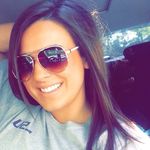 Laura Barfield - @laurabarf68 - Instagram