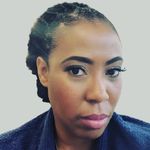 Laura Barfield - @laura.barfield.77 - Instagram
