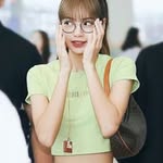 Laura Bartkowiak - @blackpink_bts382 - Instagram