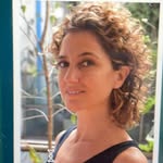 Laura Basile - @yogaiyengar.laurabasile - Instagram