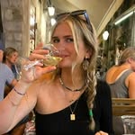 Laura - @laura_batess - Instagram