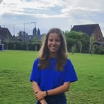 Laura Bayliss - @laurabayliss2000 - Instagram