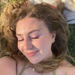 LB - @laurabertrand - Instagram