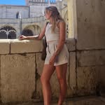 Laura Bethune-Becquet - @laurabthn - Instagram