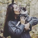 Laura Bitz - @ldeluxe12 - Instagram