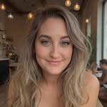 Laura Blackwell - @laurblackwell22 - Instagram