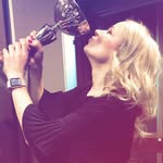 Laura Bly - @neitibly - Instagram