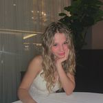 Laura :) - @laura.bogard_ - Instagram