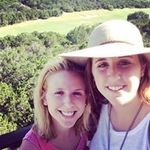 Laura Bogar - @bogarlaura - Instagram