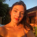 Laura Luz Bohrer - @lauraluzbe - Instagram